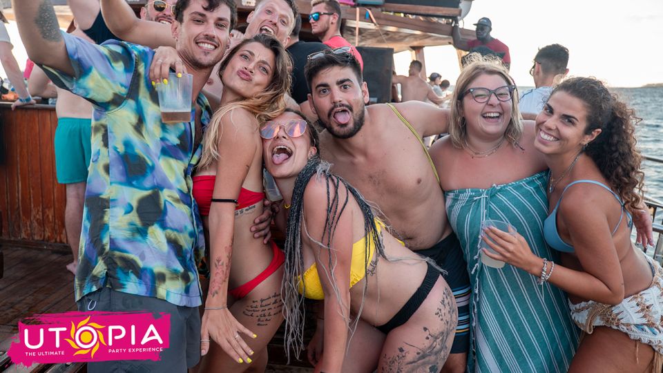Tenerife: Boat Party with Open Bar and DJs - Tenerife Party Boat Basics: open bar, DJs, and the 4.5-hour plan