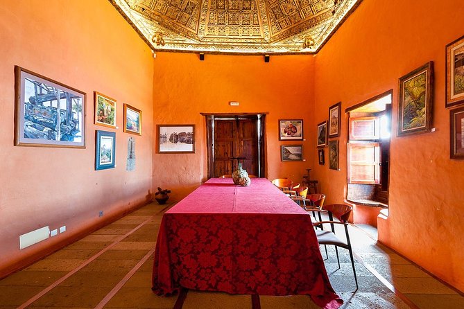 Tenerife Gastronomy Tour with Two Winery Visits and 4-Course Lunch - Who this Tenerife wine and gastronomy tour is best for