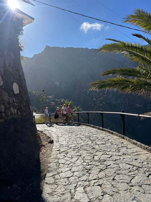 Tenerife: Masca, Los Gigantes & Natural Pools + Picnic - Natural volcanic pools: when the sea decides the plan