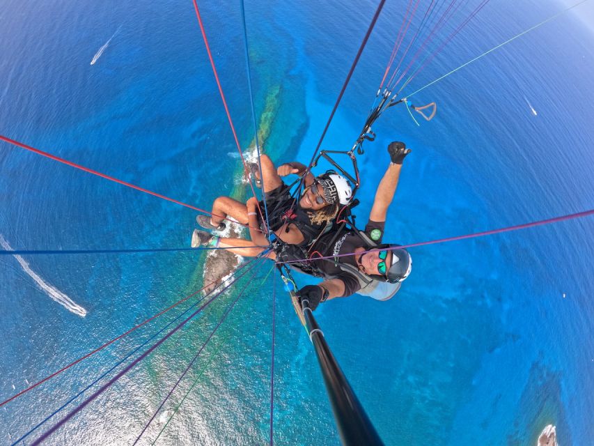 Tenerife: Tandem Paragliding Flight with Pickup - Languages and Small-Group Attention: Why Communication Matters in the Air