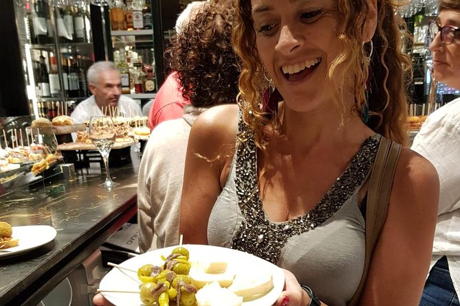 The Award-Winning Bilbao Food Tour & Wine Pairing by Basque Local - Stop-by-Stop: How Your Pintxos Night Rolls