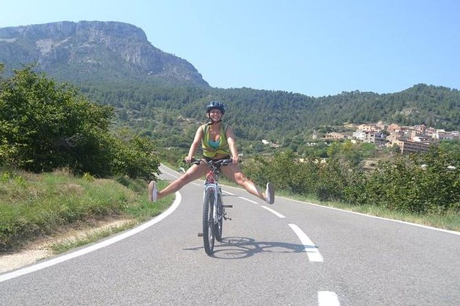 The Grape Escape! Cycling in Beautiful Scenery with Wine Tasting - Vineyard stop: how the wine tasting fits into the day
