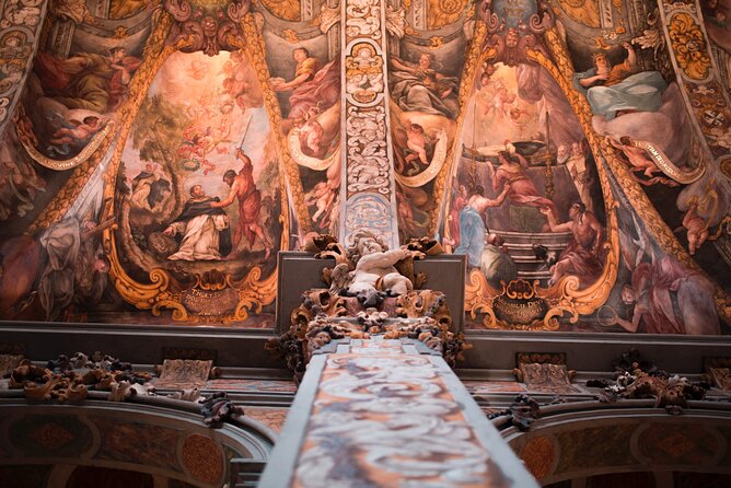 The Light of Saint Nicholas - Homage to Beauty: the projection you’ll remember later