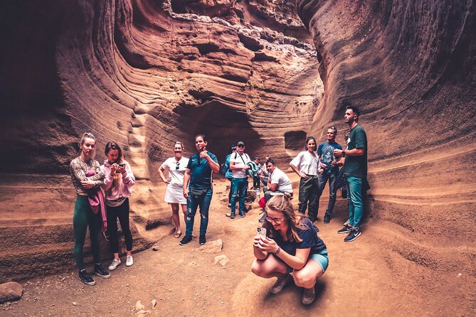 The Red Canyon Tour - Small Group Trip with Local Food Tasting ツ - Key points to know before you go