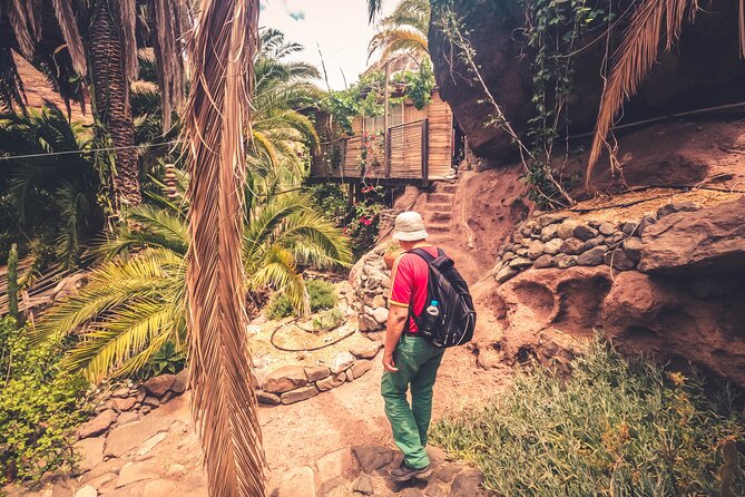 The Red Canyon Tour - Small Group Trip with Local Food Tasting ツ - Stop 5: Tobas de Colores del Barranco de Las Vacas, the short ravine walk