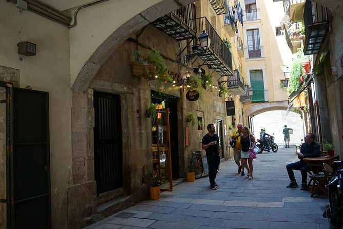 "The Shadow of the Wind" Novel Walking Tour - Price and Value: $18.62 for a Plot Map Through Barcelona