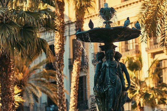 The Ultimate Old Town Tour in Barcelona - The Old Jewish Quarter: ending with a different kind of Barcelona
