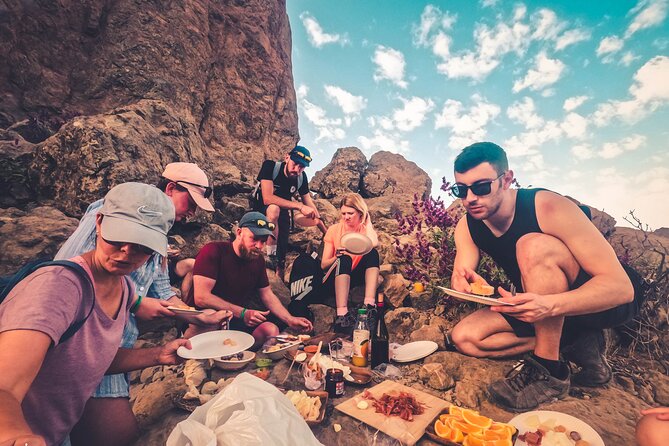 The Volcano Heart Tour: Hiking, Tasting and Sunset Experience - Potential gotchas: weather changes and the “above the clouds” gamble