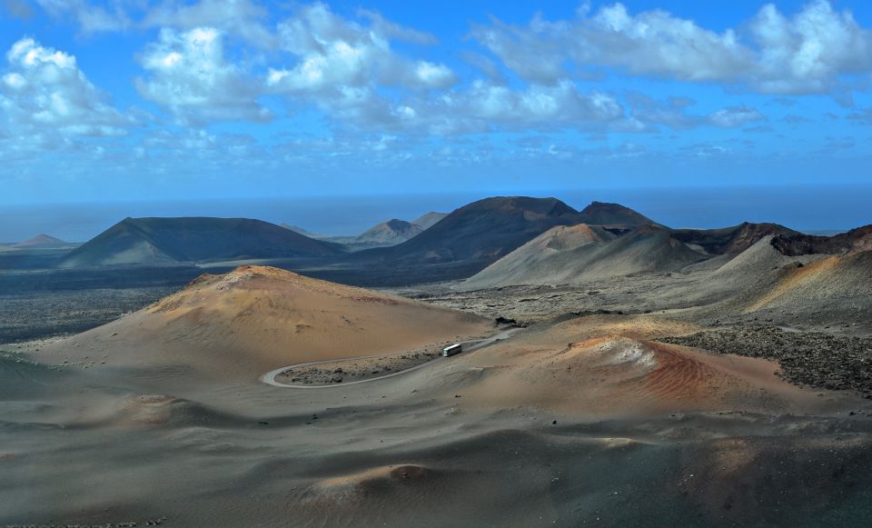 Timanfaya And El Golfo For Cruise Passengers (Mornings) - Morning Pickup From Arrecife: How the Trip Starts
