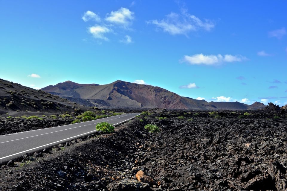 Timanfaya And El Golfo For Cruise Passengers (Mornings) - Timanfaya National Park: Craters, Volcano Route, and Hilario’s Plateau