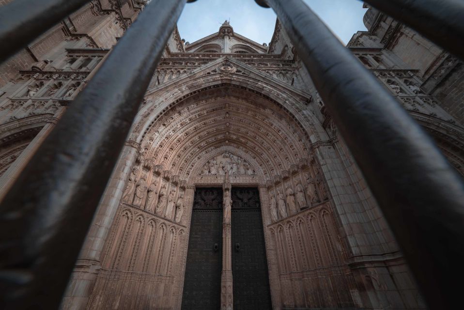 Toledo: Cathedral Tour with a Local Guide - El Transparente and the Art of Lighting Inside the Cathedral