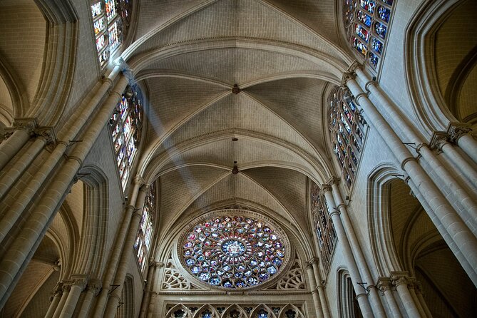 Toledo Essential: Private Visit with Official Guide and Tickets - Synagogue of Saint Mary the White: 20 minutes with the Sephardic legacy