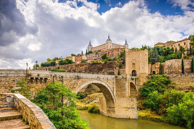 Toledo Full Day with Winery Visit, Tapas and Wine Tasting - Getting In: The Ride, the Timing, and Why Punctuality Matters