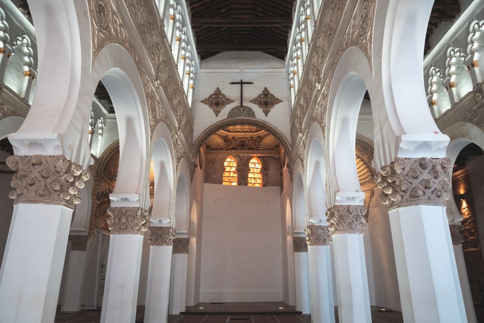 Toledo: Guided Monument Walking Tour with Wristband Pass - Santa María la Blanca: Toledo’s oldest synagogue in the Jewish Quarter