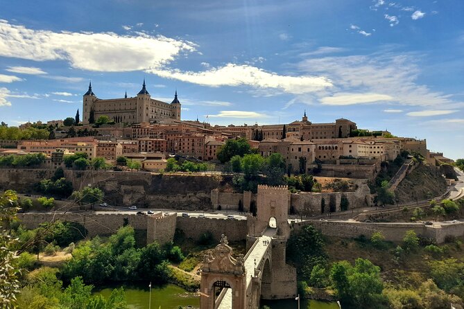 Toledo private walking tour - Mirador del Valle: The Best Start for Toledo Photos and Orientation