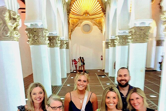 Toledo small group, Winery, Windmiils, Lunch included. - A small-group day that starts in Madrid and actually stays organized