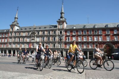 Top highlights of Madrid Bike Tour- 3hrs (e-bike optional) - Meeting at Trixi Shop near Sol Metro: plan to start on time