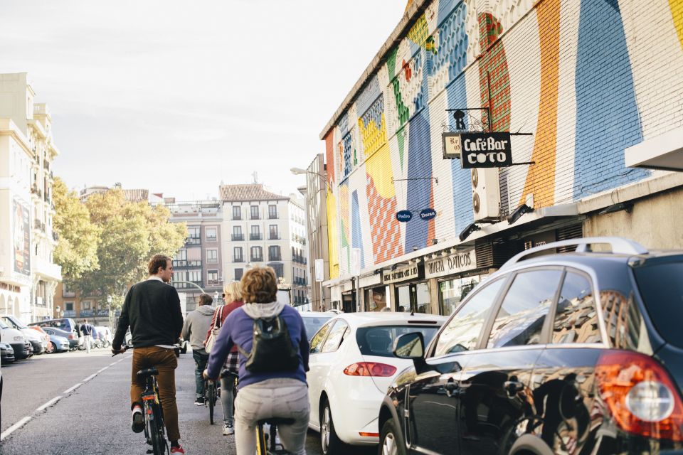 Top highlights of Madrid Bike Tour- 3hrs (e-bike optional) - E-bike option: when the assist helps without taking away the fun