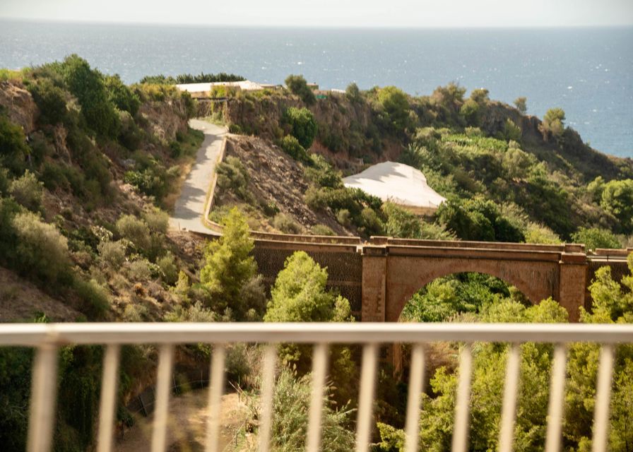 Torremolinos/Benalmadena: Nerja Caves Tour with Frigiliana - FAQ