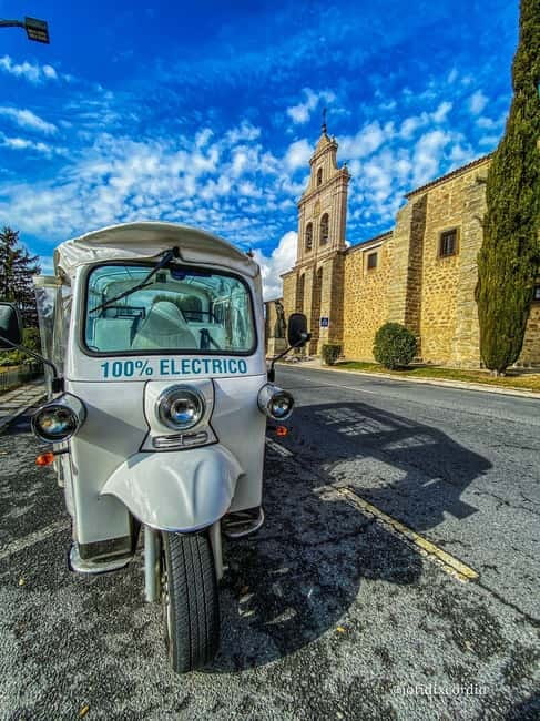 TOUR GUIADO EN TUK TUK POR AVILA 1 HORA - Key points to know before you go