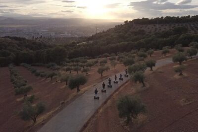 Tour in Granada Off Road Segway - Starting point in Pl. de Cuchilleros: your first minutes matter