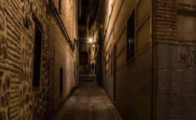 Tour Nocturno de Leyendas y Misterios con Subterráneo - Pace, timing, and what to bring for a smooth night
