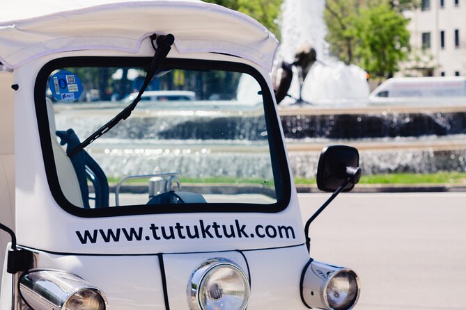 Tour of Historic and Modern Madrid with a guide in a yellow tuk tuk - A beautiful church and the park pause that saves your legs