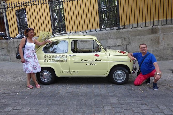 Touristic tour by classic car around Madrid - Vintage car views: why this Madrid ride is a smart use of time