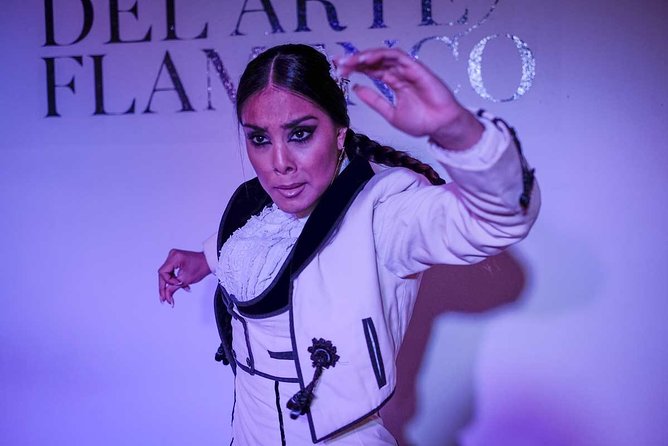 Traditional Flamenco Show - Casa del Arte Flamenco: a room built for real watching