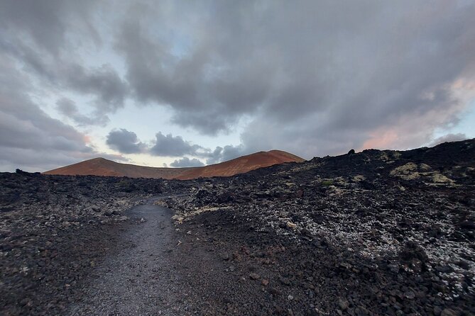 Trekking in the Volcanoes Natural Park in a small group - Where you meet at Ermita de Santa María Magdalena (and how to plan for it)