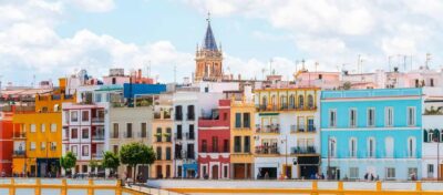 Triana La Flamenca Tour. Includes a visit to the Corrales - Where you start: Plaza del Altozano and the Flamenco Monument