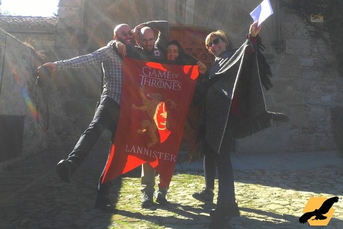 TRON OF THRONES GUIDED VISIT! We are not encyclopedias with legs! - Palacio del Marques de la Conquista: Coats of Arms and the Meaning Behind Them