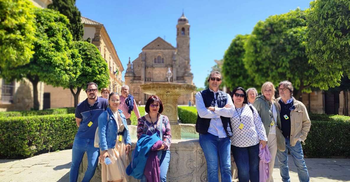 Úbeda: Tour centro histórico Patrimonio Mundial con entradas - Meeting at SEMER Turismo & Cultura: a smart start in the center