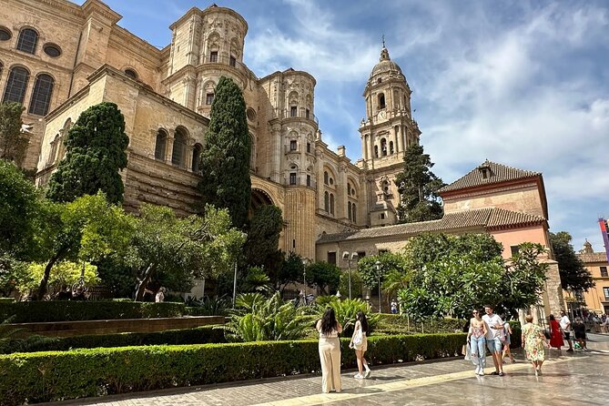 Ultimate Malaga History & Tapas - All Included Full Experience - Wine tasting: small pours, big context