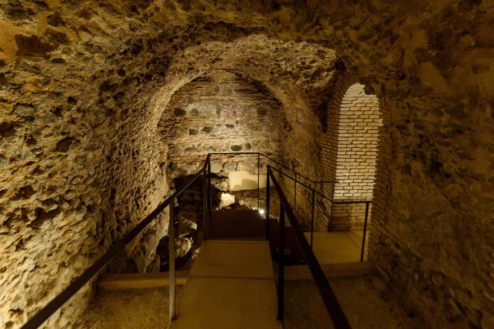 Underground Toledo: Roman baths, dungeons, and secrets beneath the city - Key things that make Underground Toledo worth it