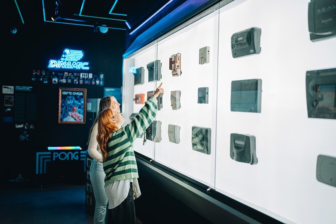 Unique experience at OXO Video Game Museum - The shop stop: souvenirs that match the theme
