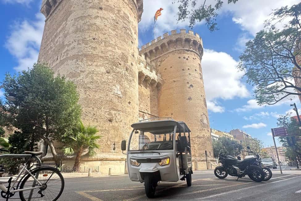 Valencia: 1-hour Historical Tour in a Tuk Tuk - Who this tour suits best (and who might want a different format)