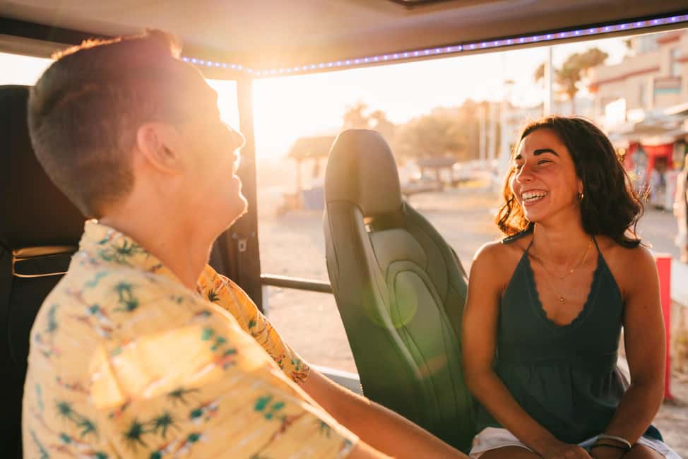 Valencia: 1-hour Private Tuk Tuk Tour - Your guide makes the tour: Luda and David set the tone