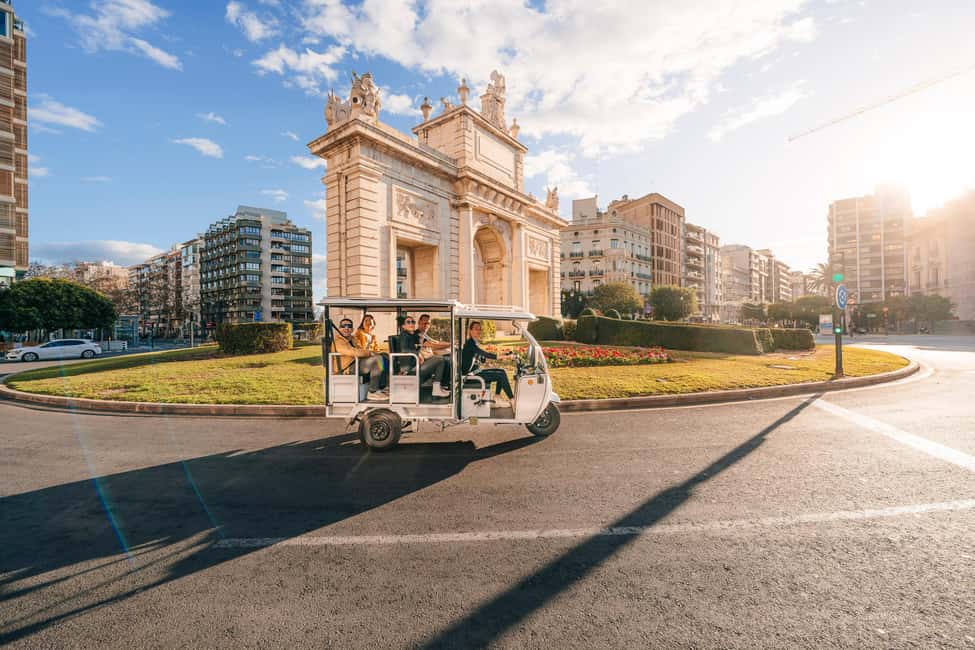 Valencia: 2-hour City Highlights Guided Tour by Tuk Tuk - Guide Style, Traffic Noise, and Getting Better Photos