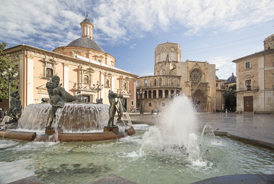 Valencia: 24, 48, or 72-Hour Valencia Tourist City Card - Oceanogràfic With a 10% Lift: Worth It If You Love Marine Life