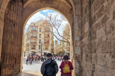 Valencia: Art & Architecture Guided Tour with Monuments Tickets - Small-Group Touring in Practice (Max 20)