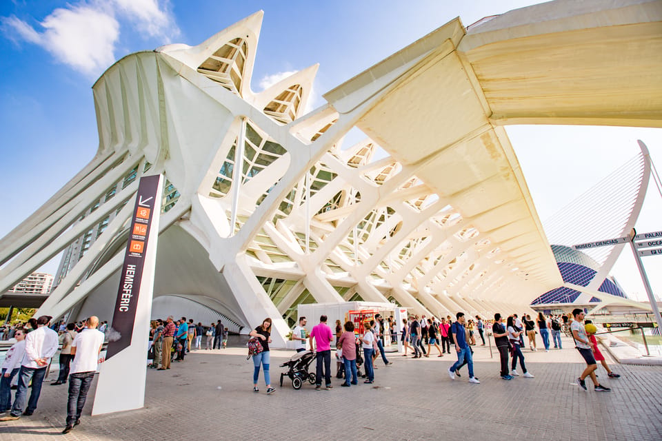 Valencia: City of Arts and Science 3D Movie at Hemisfèric - Key highlights worth planning for