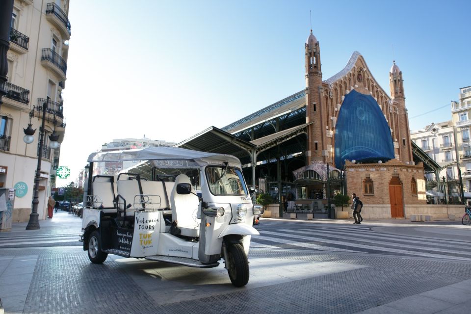 Valencia: Complete Tuk-Tuk Tour Around the City - How the guide experience can make or break the tour