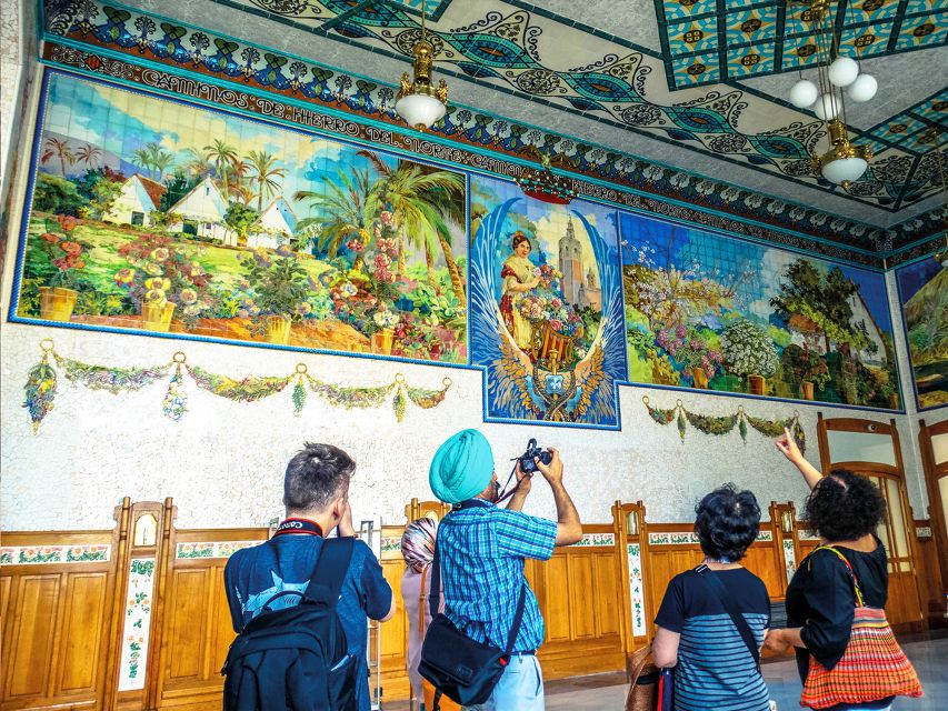 Valencia: Essentials and World Heritages Sites Walking Tour - Tribunal de las Aguas: a World Heritage tradition tied to water