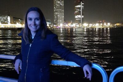 Valencia Evening Cruise with Dinner and Drinks - Stop 2: Platja de la Malva-rosa After Dark