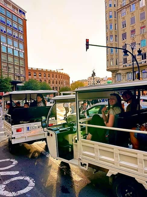 Valencia: Full 2-Hour Tuk Tuk Tour - Old Valencia icons: Porta de la Mar, the bridges, and Plaza de Toros