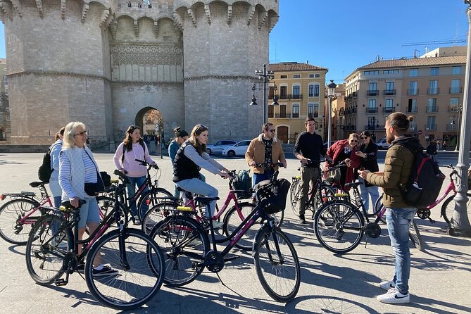 Valencia Highlights Bike Tour - How the Pace Works (Especially in the Busy Center)
