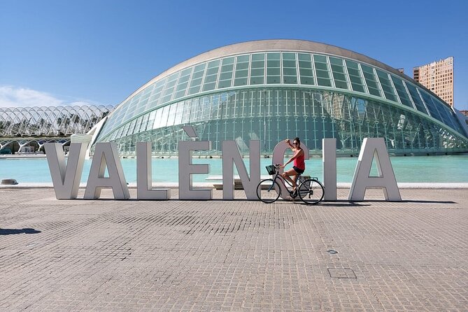 Valencia Highlights Bike Tour - Placa de l’Ajuntament: City Hall Stories in 15 Minutes
