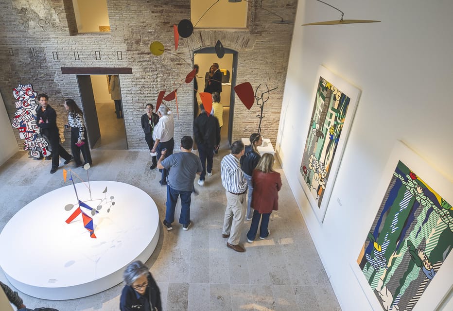 Valencia: Hortensia Herrero Art Center Ticket or Guided Tour - The 17 exhibition spaces: how the collection moves through your visit