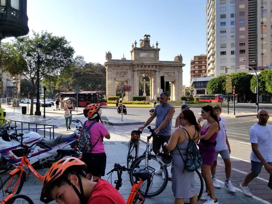 Valencia: Immersive Bike & E-Bike Storytelling Tour - Plaza de Toros to Plaça de la Verge: history starts with movement